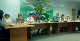 Туркомпаниям и перевозчикам напомнили о правилах прохождения таможни в Бурятии Екатерина Демина