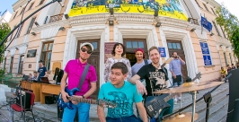 Концерт в поддержку фестиваля "Голос кочевников" дала группа "Musicband Krabы" в Улан-Удэ Анна Огородник, UlanMedia
