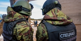 В стрельбе и прохождении препятствий соревновались бойцы спецназа "Байкал" в Бурятии Анна Огородник, UlanMedia