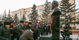 Торжества в честь 100-летия политического деятеля Андрея Модогоева проходят в Бурятии Анна Огородник, UlanMedia