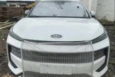 Конфискованный автомобиль &quotДжак Джэй Эс 6&quot прокуратура Бурятии