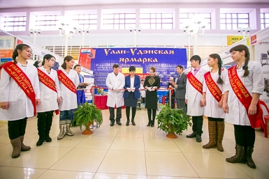 Открытие ярмарки Анна Огородник, UlanMedia