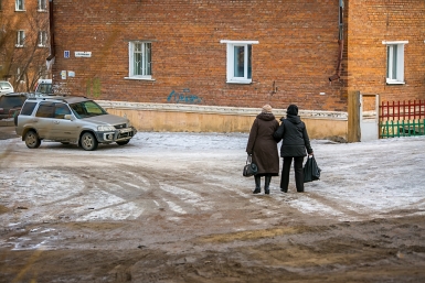 Жильцы на округе Сергея Супони жалуются на грязные дворы и подъезды в Улан-Удэ Анна Огородник ИА UlanMedia