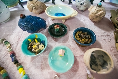 Картины из бисера, колбасы, украшения представили на Международной ярмарке в Улан-Удэ Анна Огородник, ИА UlanMedia