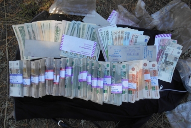 Подозреваемых в ограблении на 4 млн рублей Сбербанка в поселке Наушки задержали в Бурятии Пресс-служба МВД РФ по Бурятии