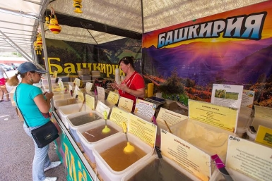 Всероссийская ярмарка меда проходит в Улан-Удэ Анна Огородник, UlanMedia