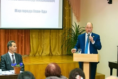 Власти Улан-Удэ ответили жителям 16-го округа на наболевшие вопросы Анна Огородник, UlanMedia 