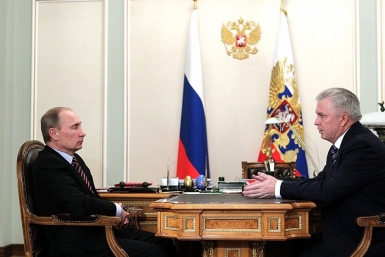 Владимир Путин и Вячеслав Наговицын kremlin.ru
