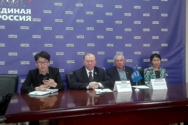 Пресс-конференция оргкомитета по праймериз &quotЕР&quot Олег Ерастов, UlanMedia