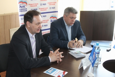 Дмитрий Колмаков (слева) Василий Тараруев, UlanMedia